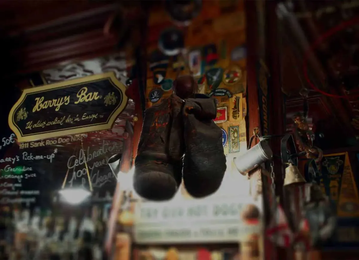 Boxing gloves and memorabilia at Harry’s New York Bar